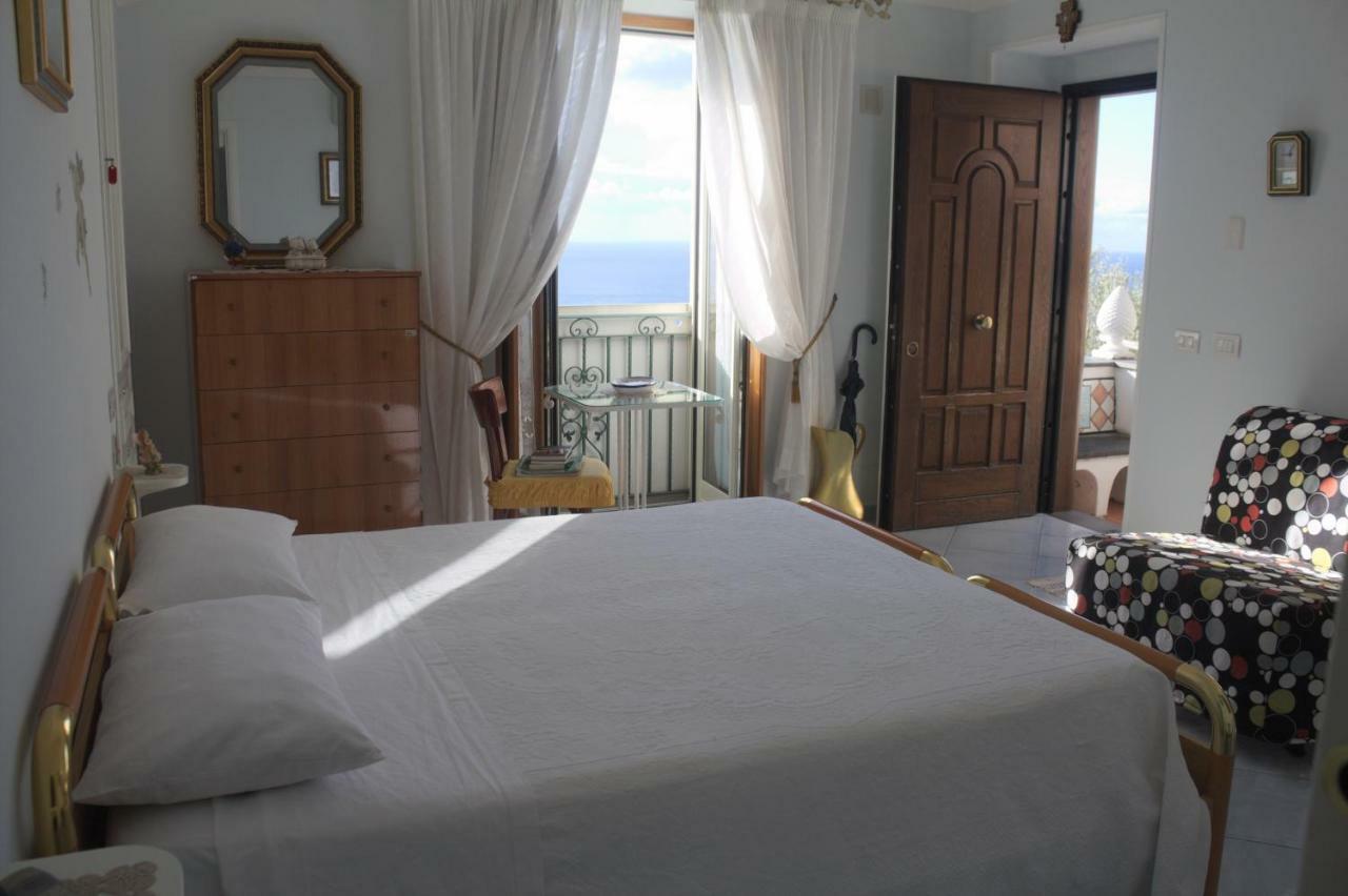 Casa Hermosa Bed & Breakfast